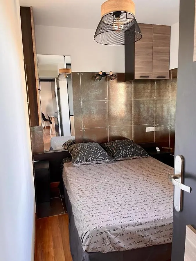 Juan Les Pins Joli T2 Parking Inclus! Apartment Antibes
