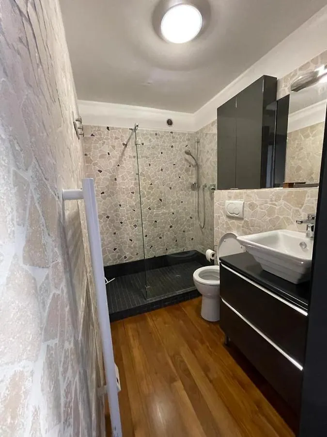 Juan Les Pins Joli T2 Parking Inclus! Apartment Antibes